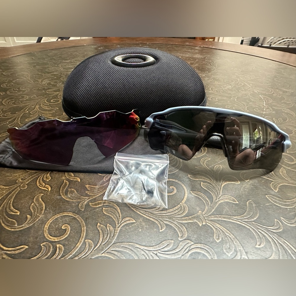 Oakley Radar EV Path Sunglasses w/extra lenses.